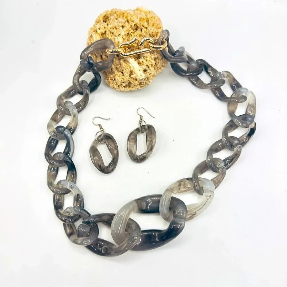 Y2K Lucite Chunky Curb Link Marbleized Necklace Set